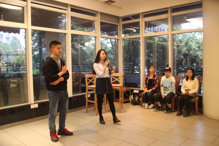 bat365官网学生代表表演才艺 bat365官网学生代表表演才艺